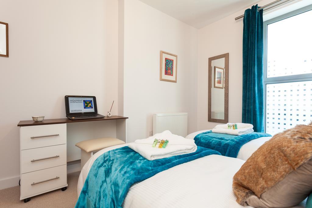 Self-Contained Town Centre One Bedroom Apartments By Helmswood Serviced Apartments Redhill  Dış mekan fotoğraf